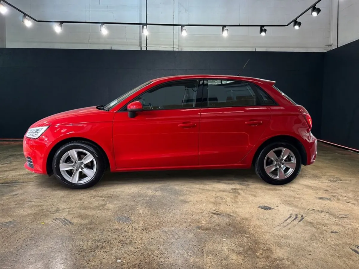 Audi A1 1.0 TFSI AUTOMATIC - FACTORY ALLOYS - FLAT - Image 6