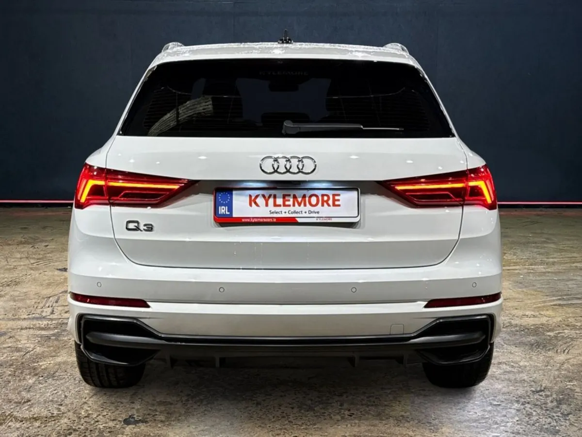 Audi Q3 1.5 TFSI S-LINE - HALF BLACK LEATHER - FAC - Image 4