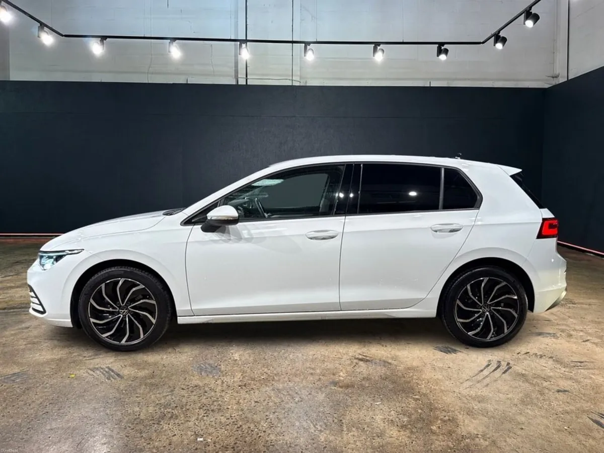 Volkswagen Golf 1.0 ETSI ACTIVE AUTOMATIC PLATINUM - Image 6