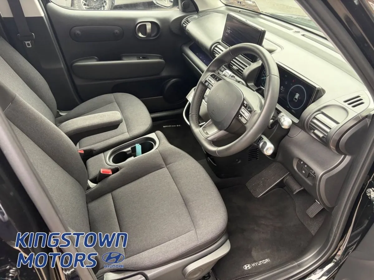 Hyundai INSTER Elegance 49KWH - Image 5