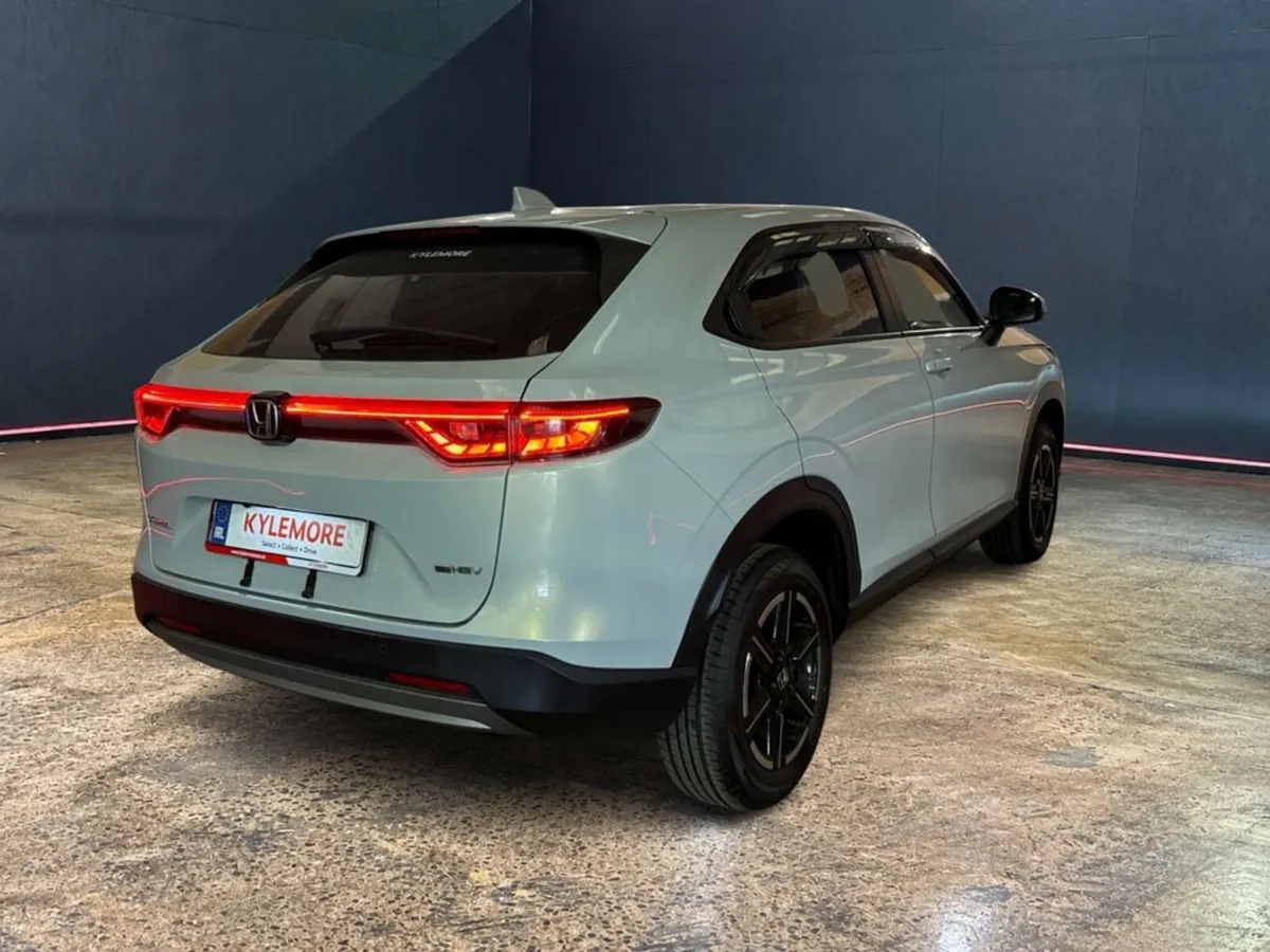 Honda Vezel 1.5 HYBRID AUTOMATIC - NEW MODEL - FAC - Image 3