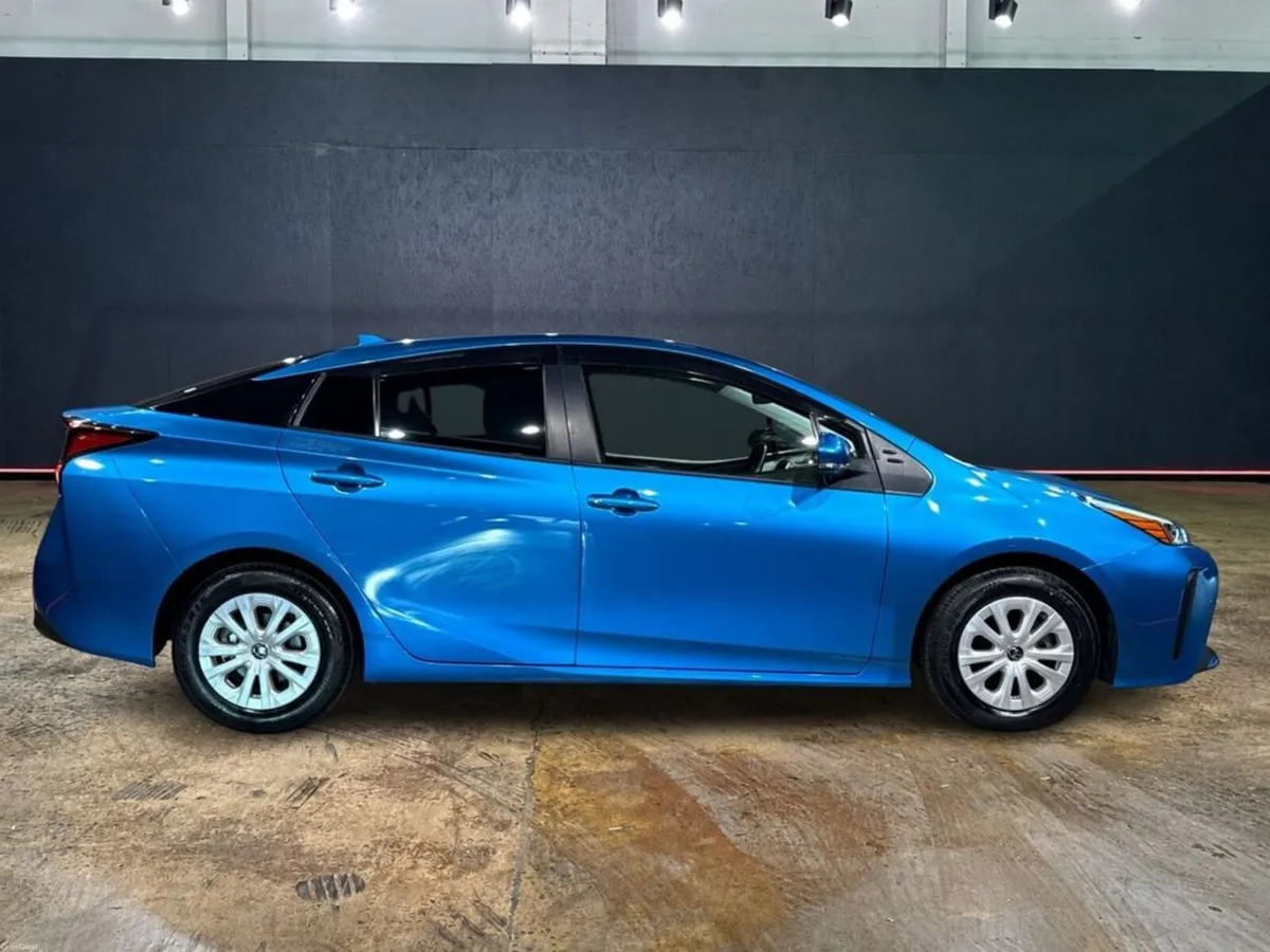 Toyota Prius 1.8 HYBRID AUTOMATIC - CRUISE CONTROL - Image 2