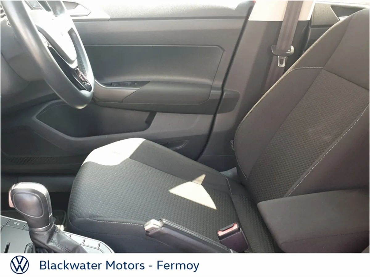 Volkswagen Polo 1.0TSI 95BHP 5DR COMFORTLINE - Image 4