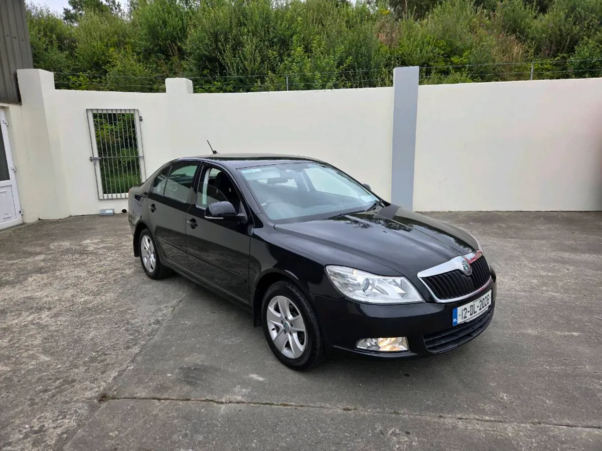 2012 Skoda Octavia 1.6Tdi Exclusive 105. - Image 1