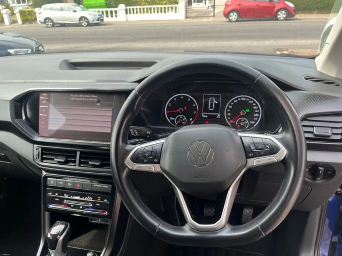 Volkswagen T-Cross Tsi automatic - Image 6