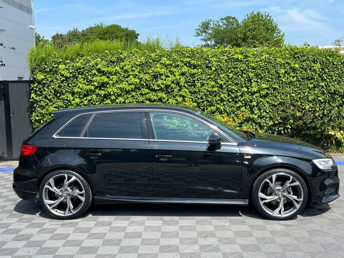 Audi A3 S-LINE 1.4 TFSI AUTO // NEW 19" S-LINE ALL - Image 2