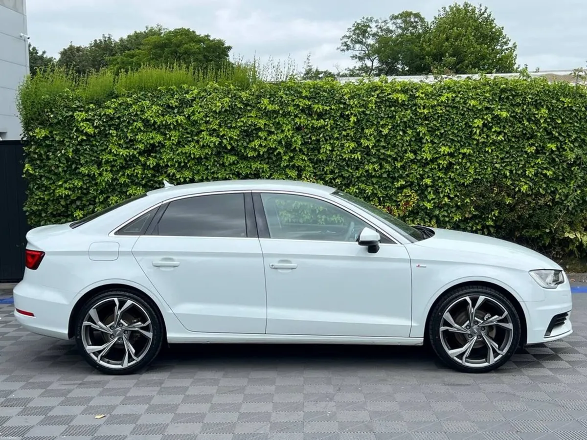 Audi A3 S-LINE PACK 1.4 TFSI AUTO // FULL SERVICE - Image 2