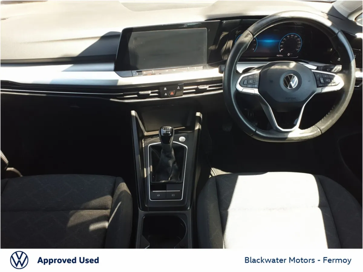 Volkswagen Golf 1.0TSI 110BHP LIFE - Image 3