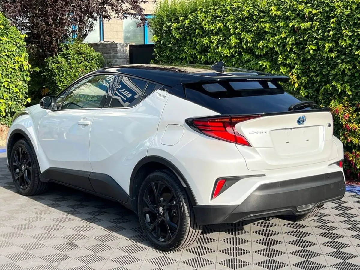 Toyota C-HR 1.8 HYBRID AUTO // SERVICE HISTORY // - Image 5