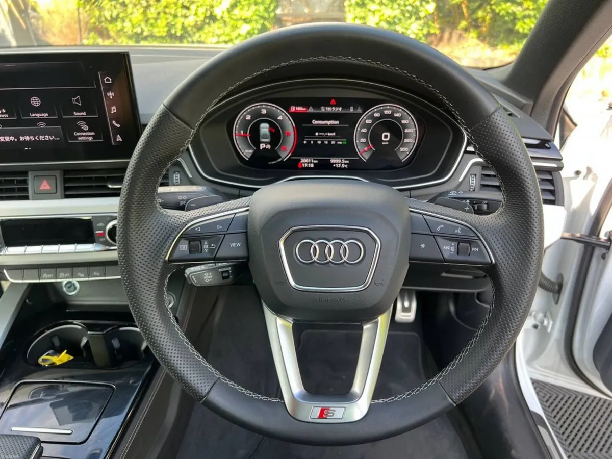 Audi A4 S-LINE 2.0 TDI AUTO ** HIGH SPEC ** // BLA - Image 4