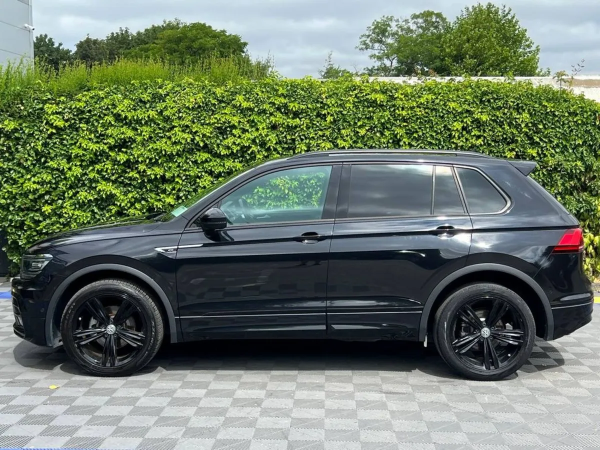 Volkswagen Tiguan R-LINE 4MOTION 2.0 TDI AUTO // B - Image 3