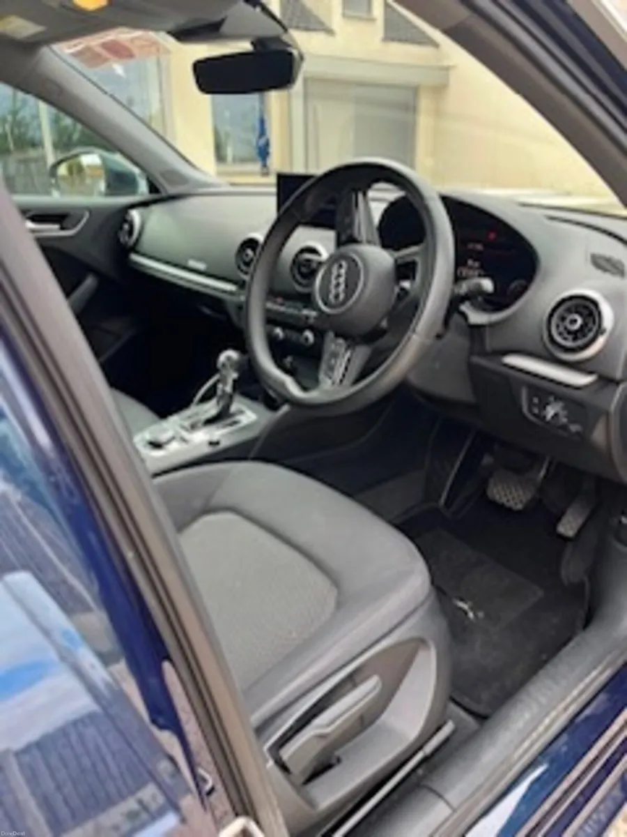 Audi A3 30 TFSI SPORTSBACK AUTO 2019 - Image 4