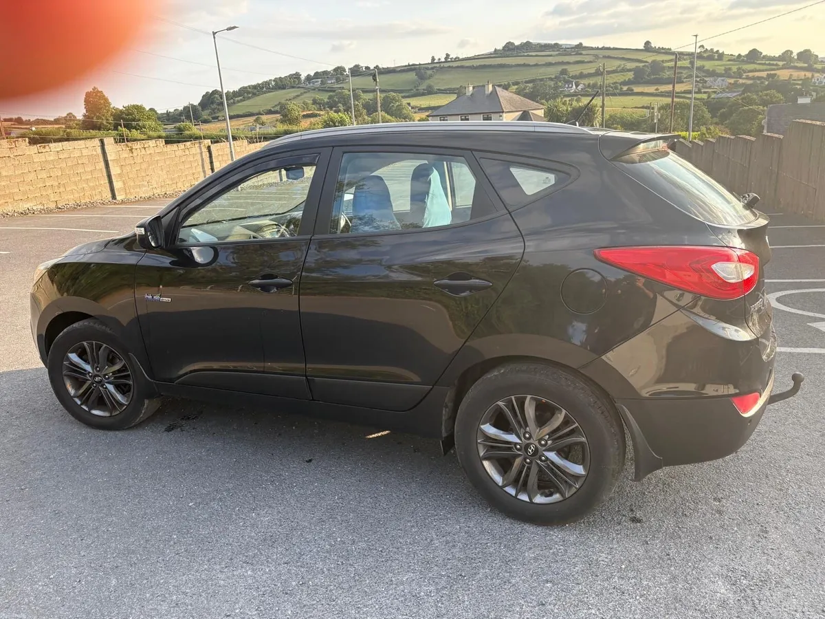 Hyundai IX35 - Image 2