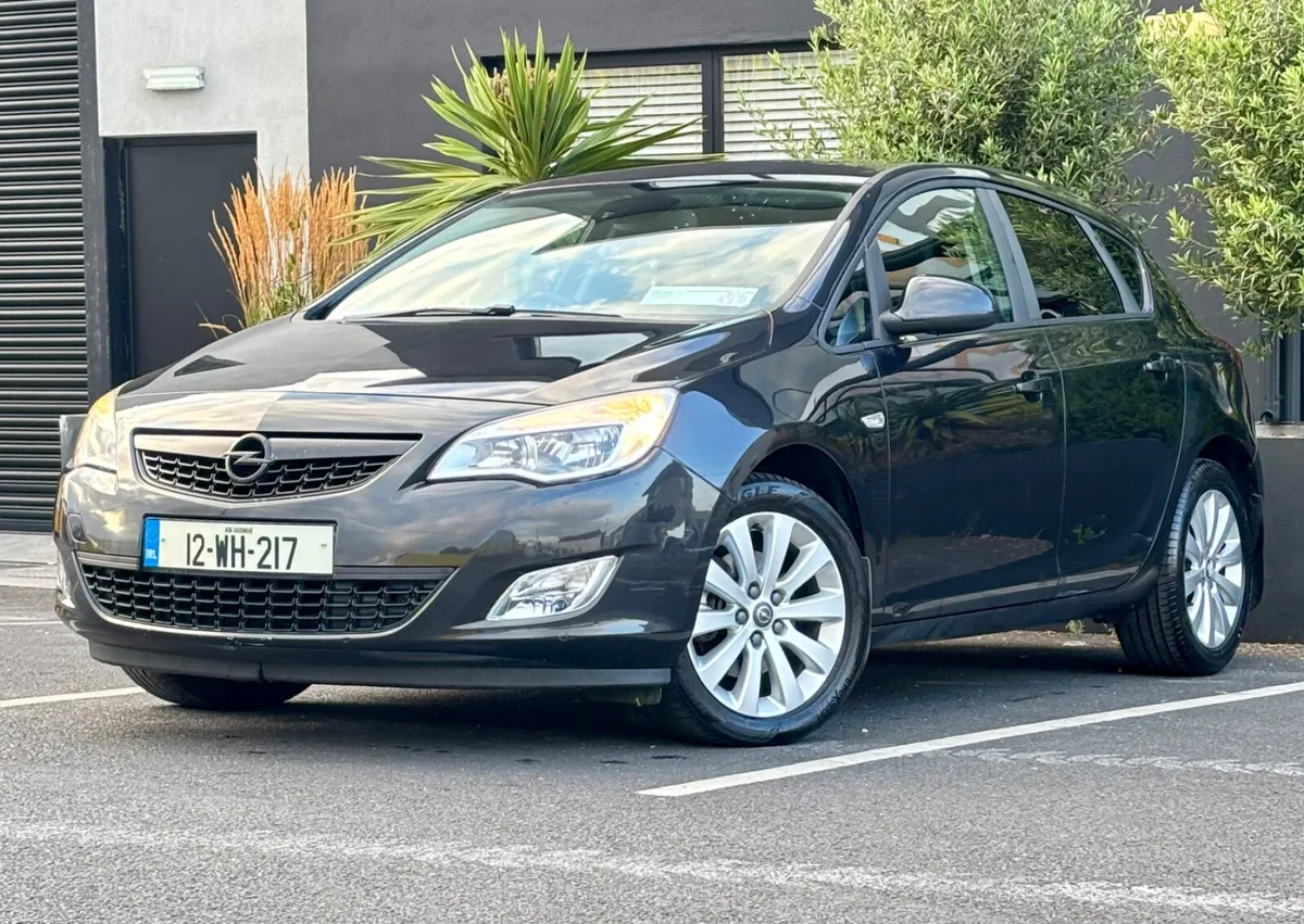 2012 Opel Astra*FRESH NCT*2 NEW TYRES* - Image 3