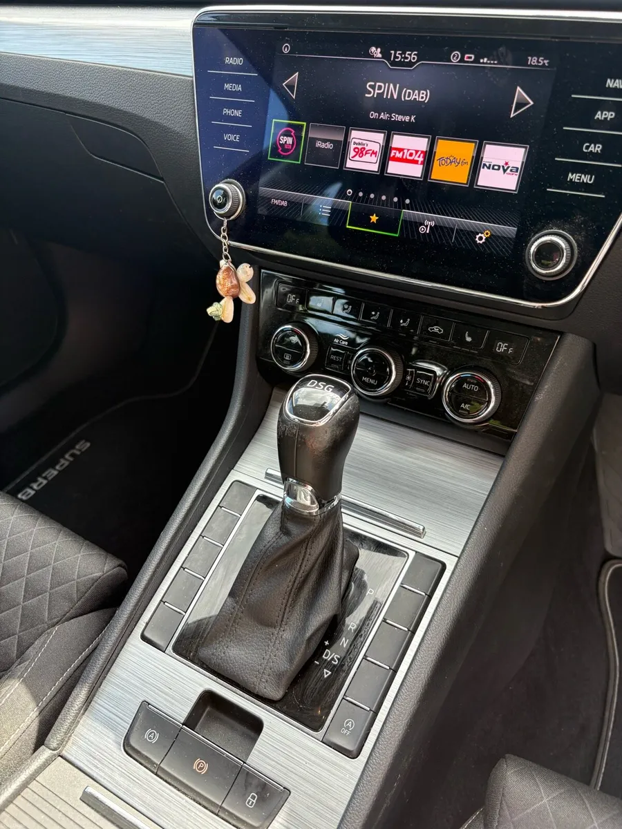 2022 Skoda Superb - Image 6
