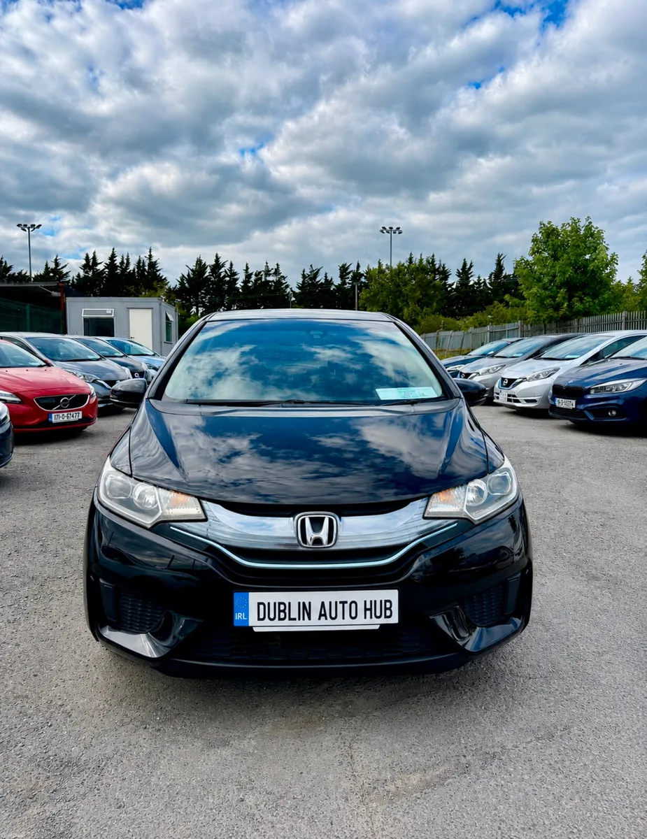 HONDA FIT 2014 (1.5, HYBRID) - Image 2