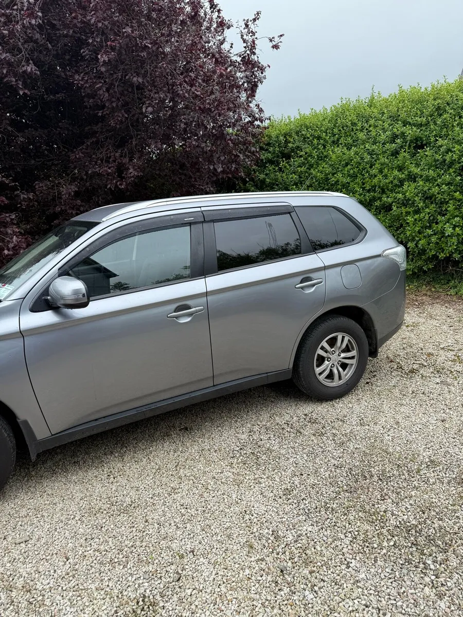 MITSUBISHI OUTLANDER DIESEL NCT 06/27 - Image 2