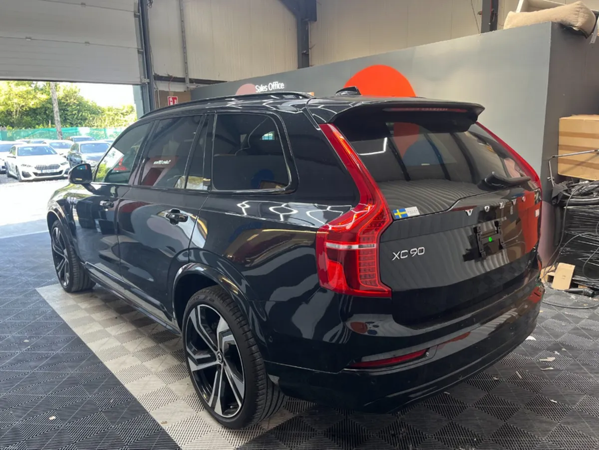 Volvo XC90 2023 VOLVO XC90 T8 PLUG-IN AUTOMATIC / - Image 4