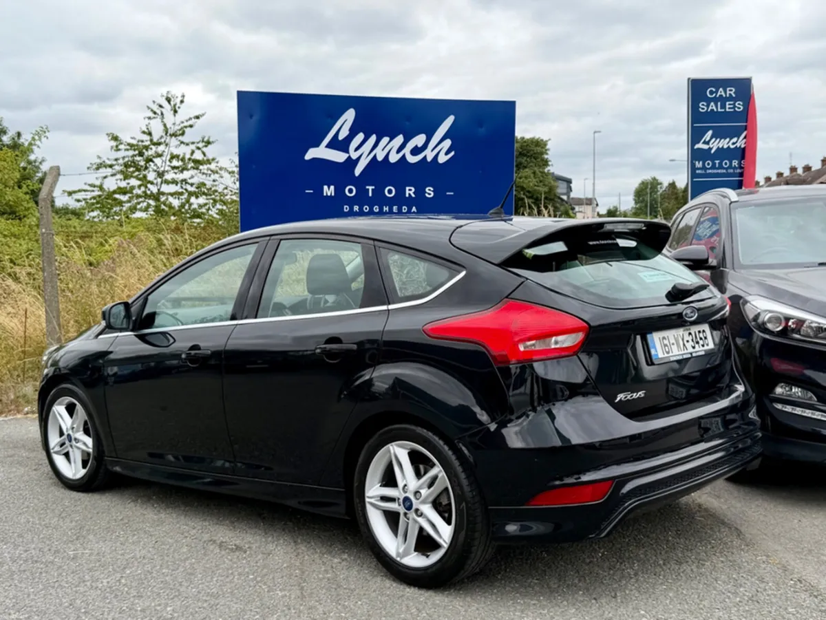 Ford Focus 1.5 TDCI ZETEC S 120PS 5 5DR - Image 2