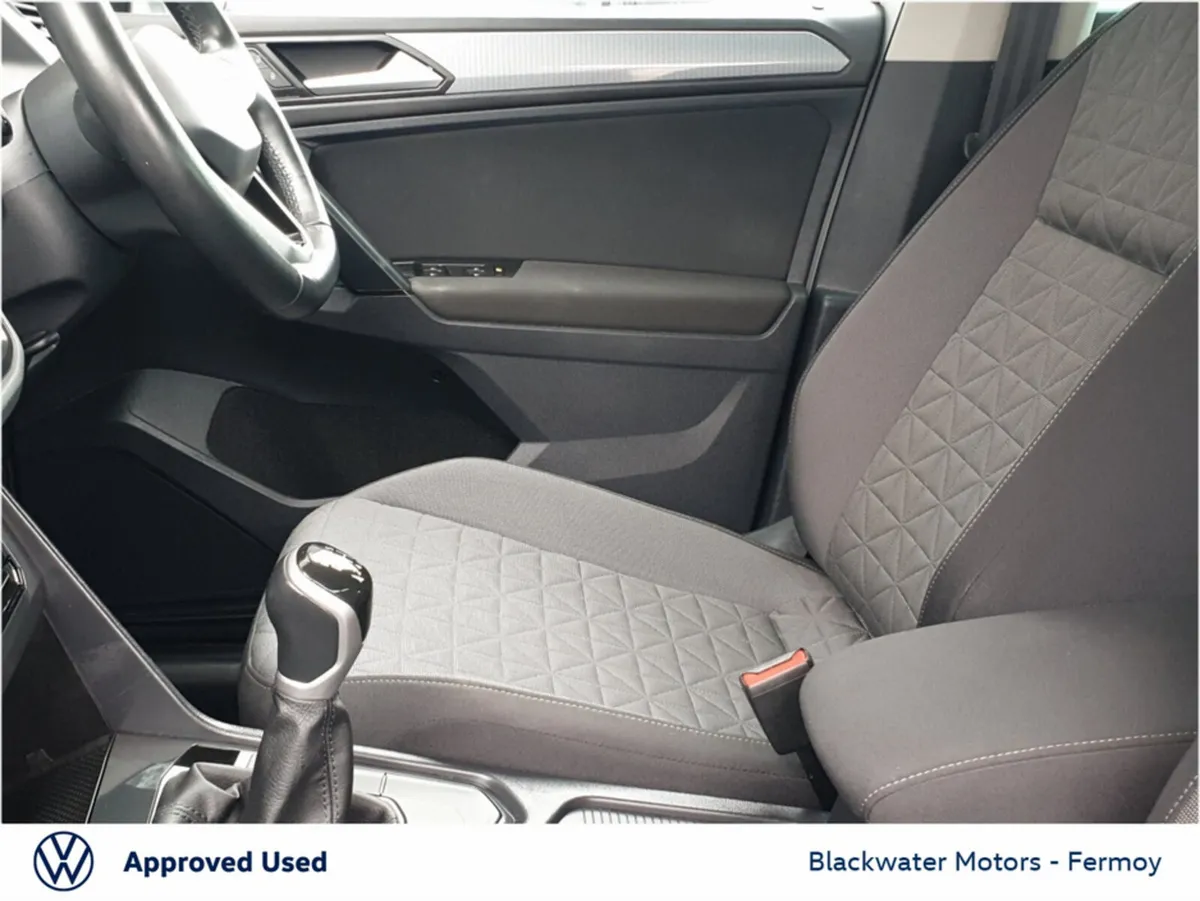 Volkswagen Tiguan 2.0TDI 122BHP LIFE - Image 4