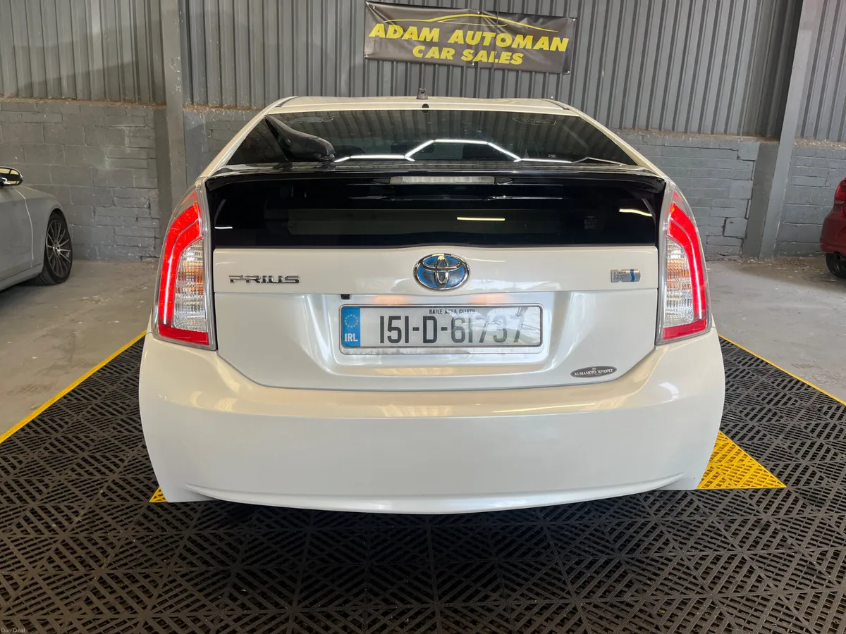 Toyota Prius  2015 - Image 4