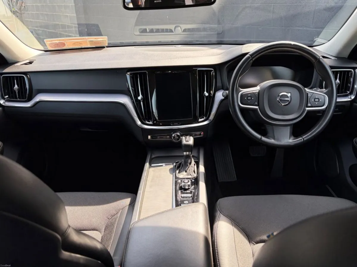 Volvo V60 *DEPOSIT TAKEN* 2.0 D3 MOMENTUM 150BHP 5 - Image 3