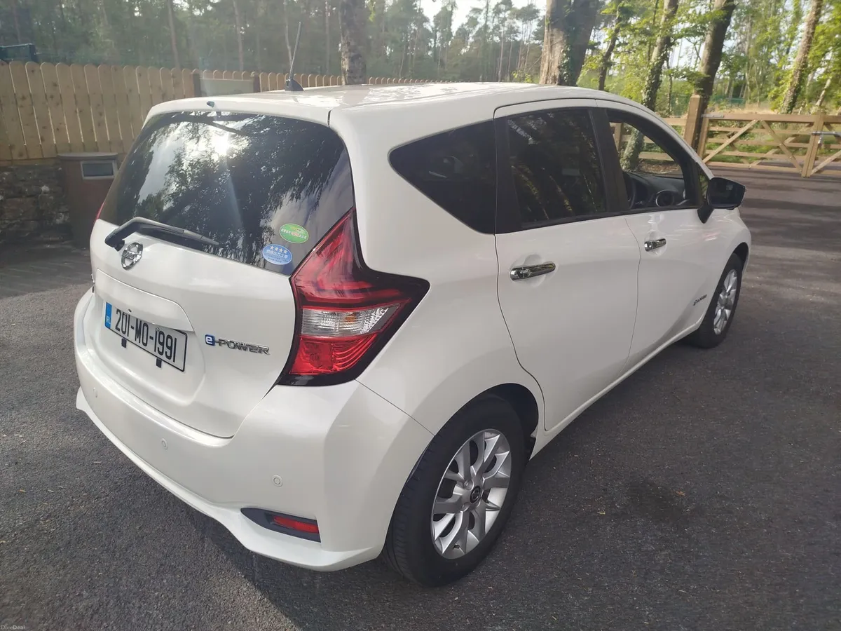 Nissan Note E-Power (1.2 Hybrid) Automatic - Image 4