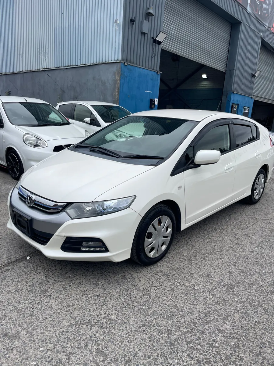 2012 Honda Insight hybrid automatic - Image 3
