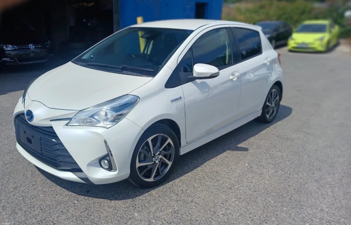 2017 Toyota Vitz Hybrid Automatic - Image 1