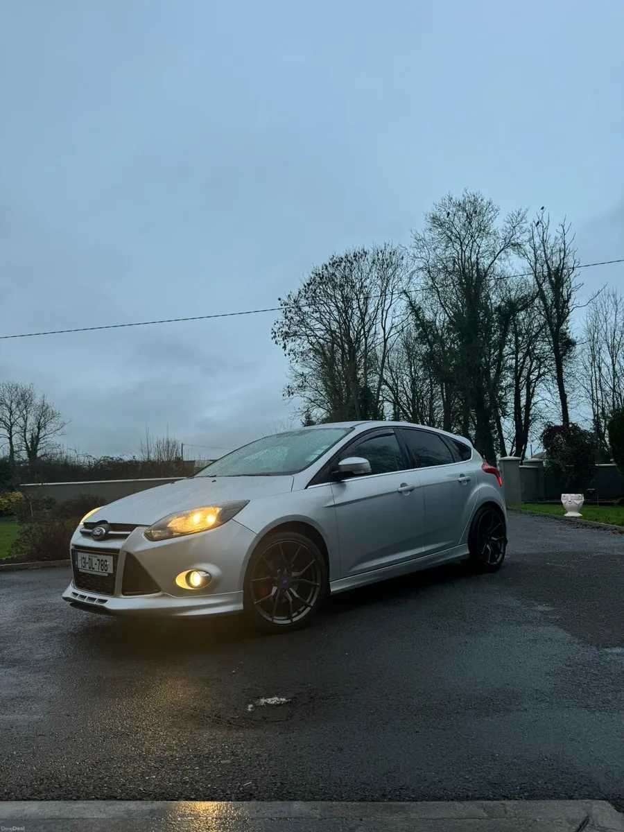 Ford focus Zetec S - Image 2