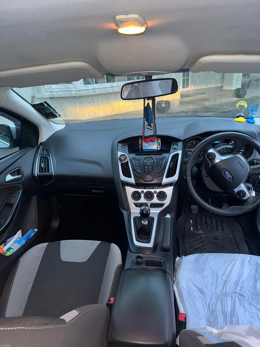 Ford focus Zetec S - Image 6