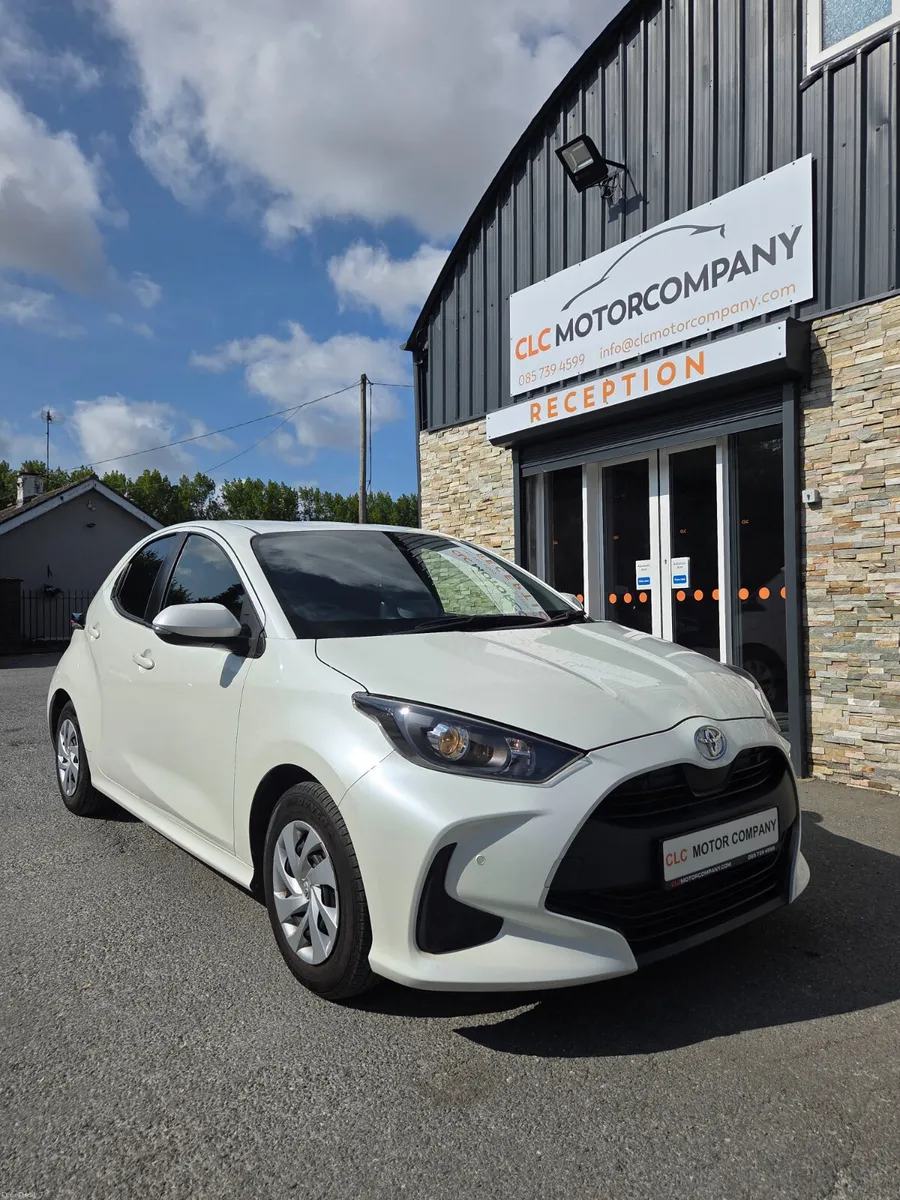 2021  TOYOTA YARIS  1.0 AUTO - Image 1