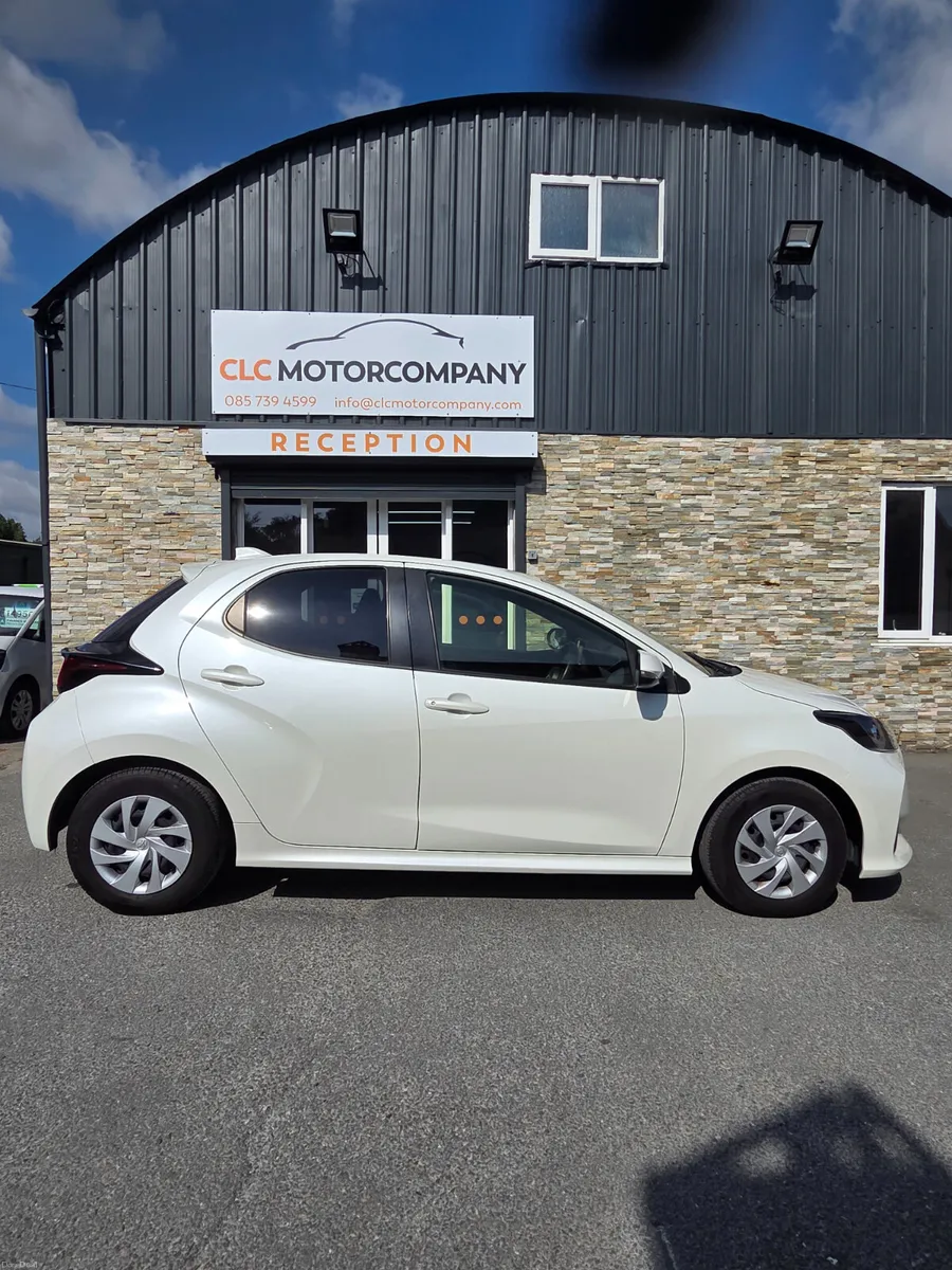 2021  TOYOTA YARIS  1.0 AUTO - Image 2