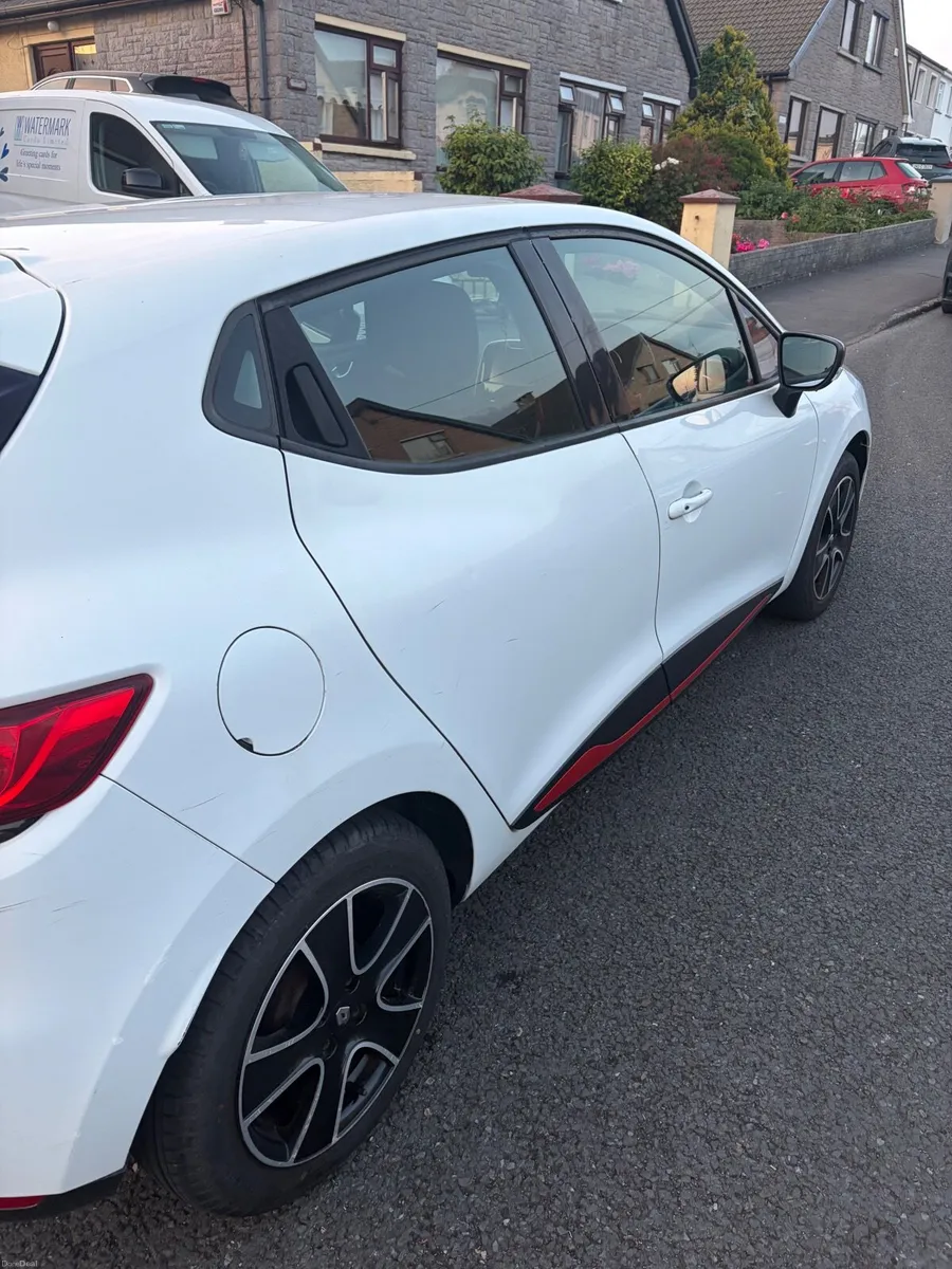 Renault Clio 2016 - Image 3