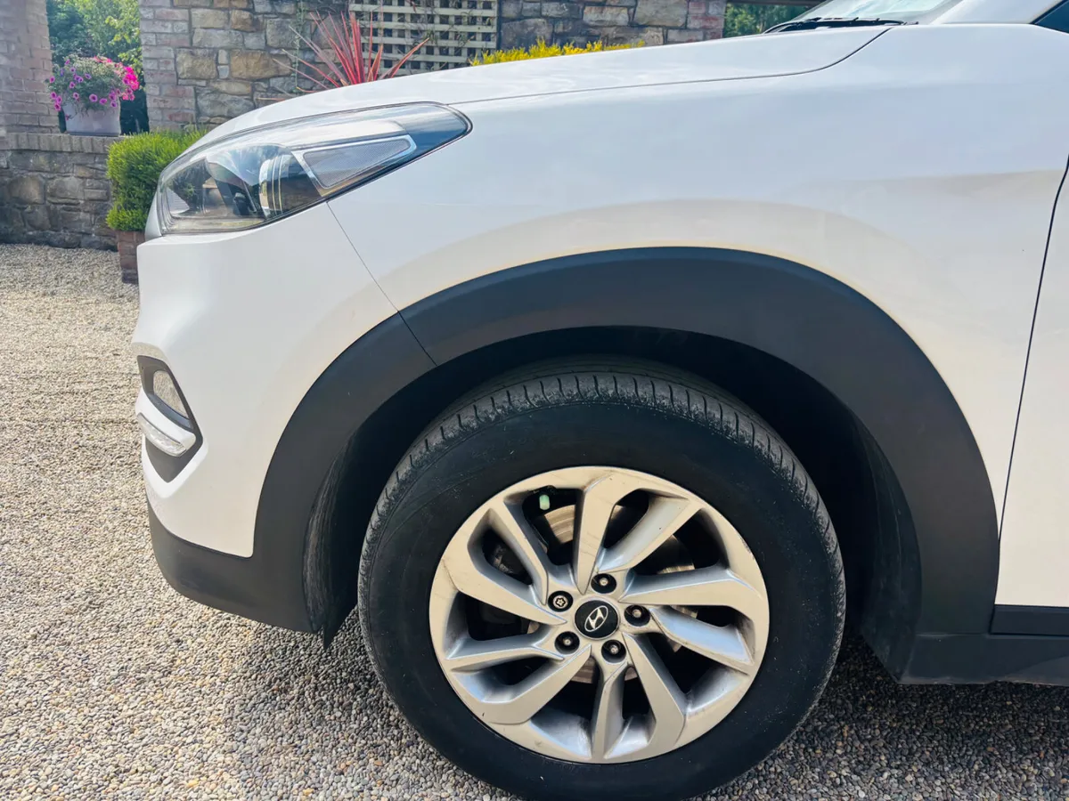 2015 Hyundai Tucson 1.7dsl comfort plus - Image 6