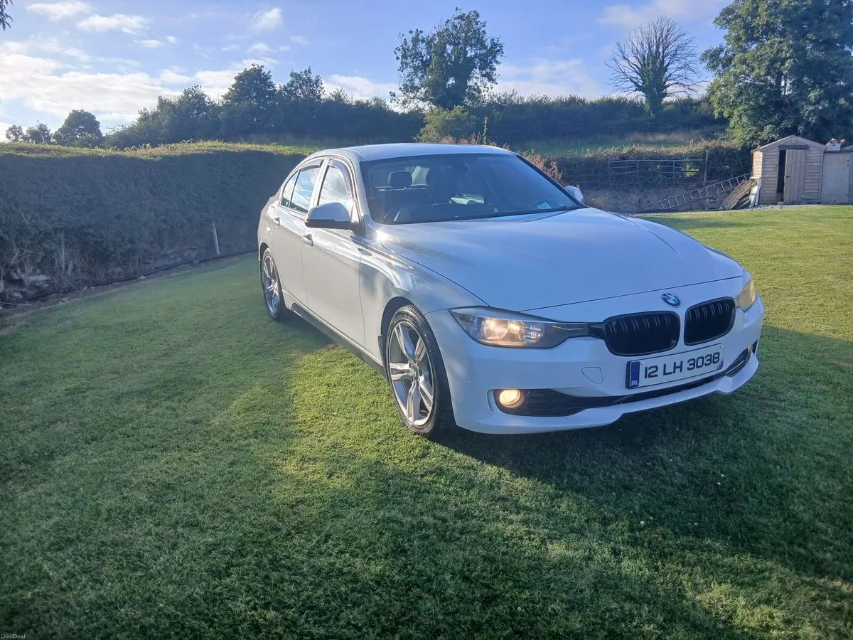 BMW 3-Series 2012 - Image 5