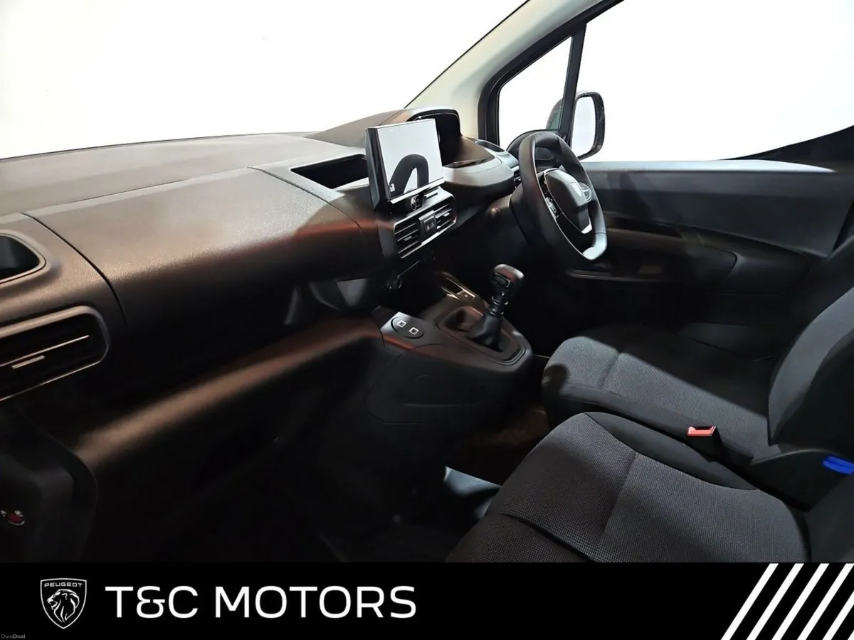 Peugeot Partner Professional Plus *Demo* Model - R - Image 4