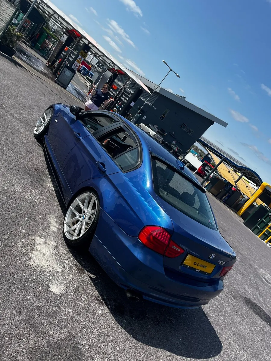 BMW e90 320d - Image 6