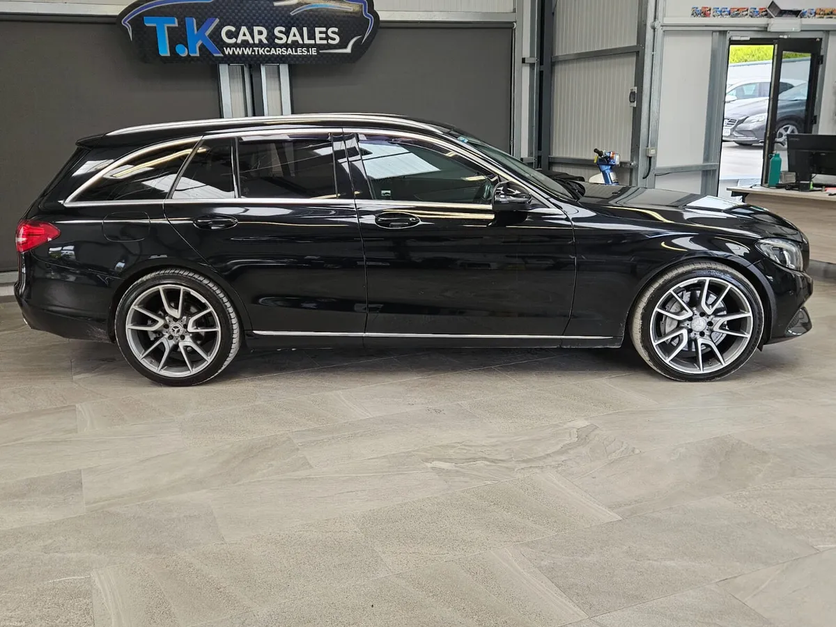 16 MERCEDES-BENZ C-CLASS C350 E SPORT 279 BHP - Image 3