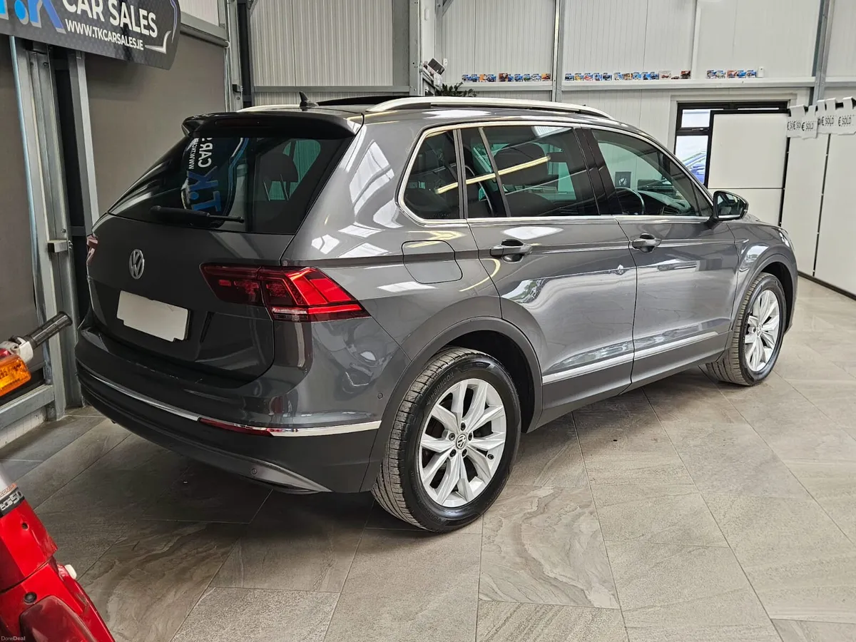 19 VOLKSWAGEN TIGUAN HIGHLINE AUTO PAN ROOF - Image 4