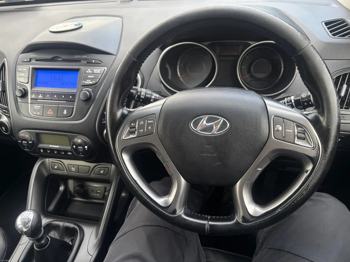 2015(151) Hyundai ix35 1.7 Diesel Manual NCT 10/26 - Image 5