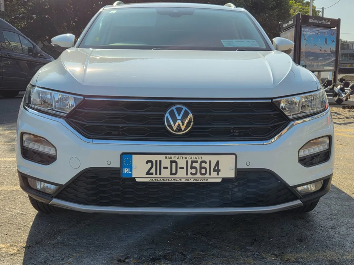 Volkswagen T-Roc DESIGN 2.0 TDI MANUAL 6SPEED FWD - Image 3