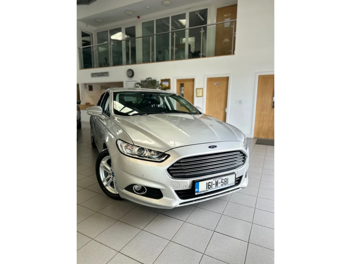 Ford Mondeo ZETEC 5DR 1.5 TDCI 120PS 4DR - Image 4
