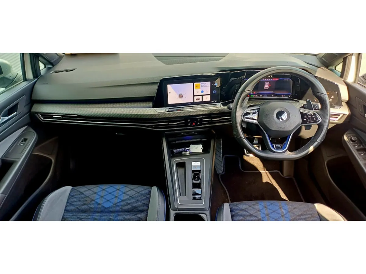 Volkswagen Golf R TSI 4MOTION S-A DSG - Image 5