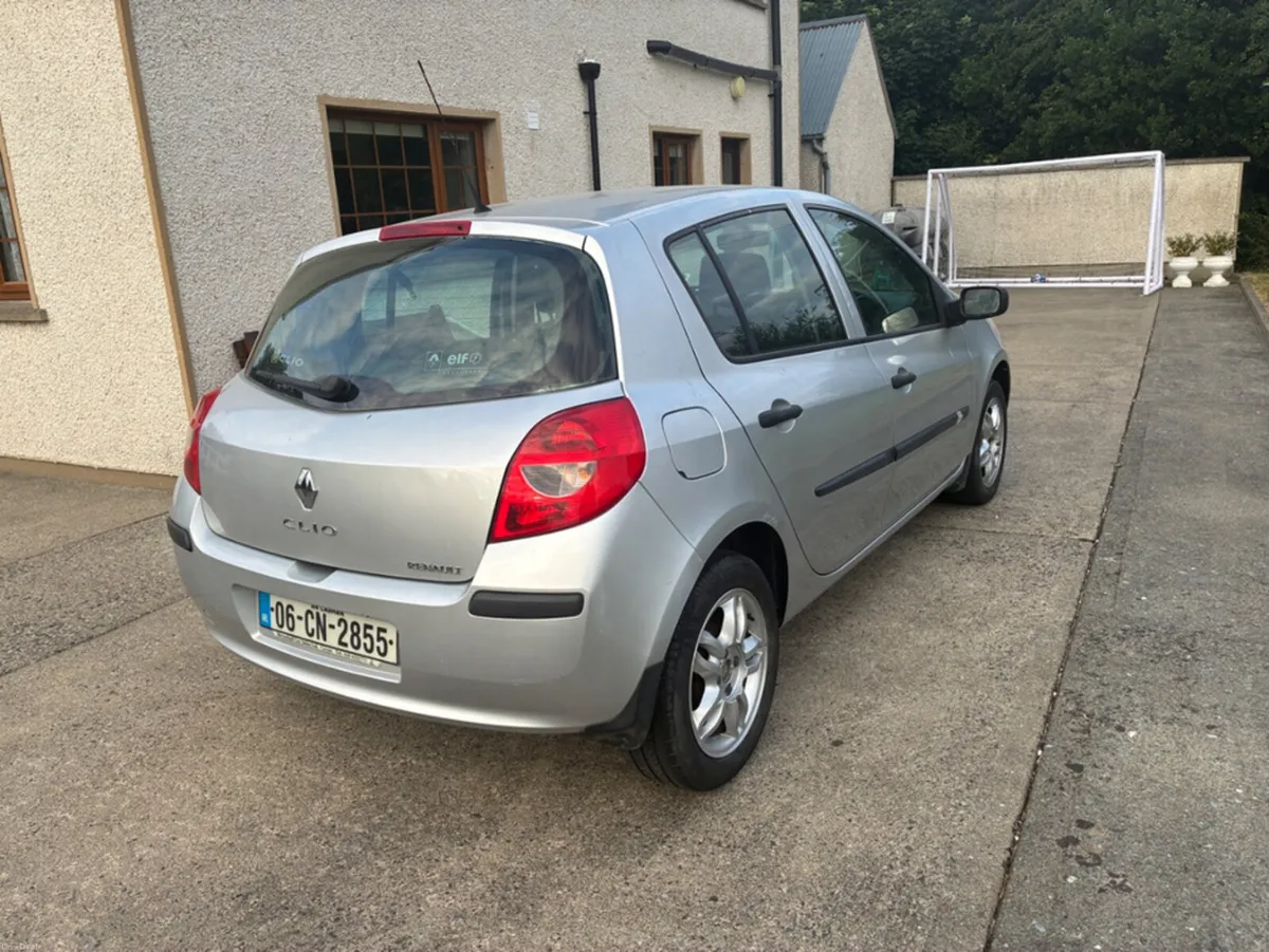 Renault Clio 1.2 16V SPORT PLU PLUS - Image 5