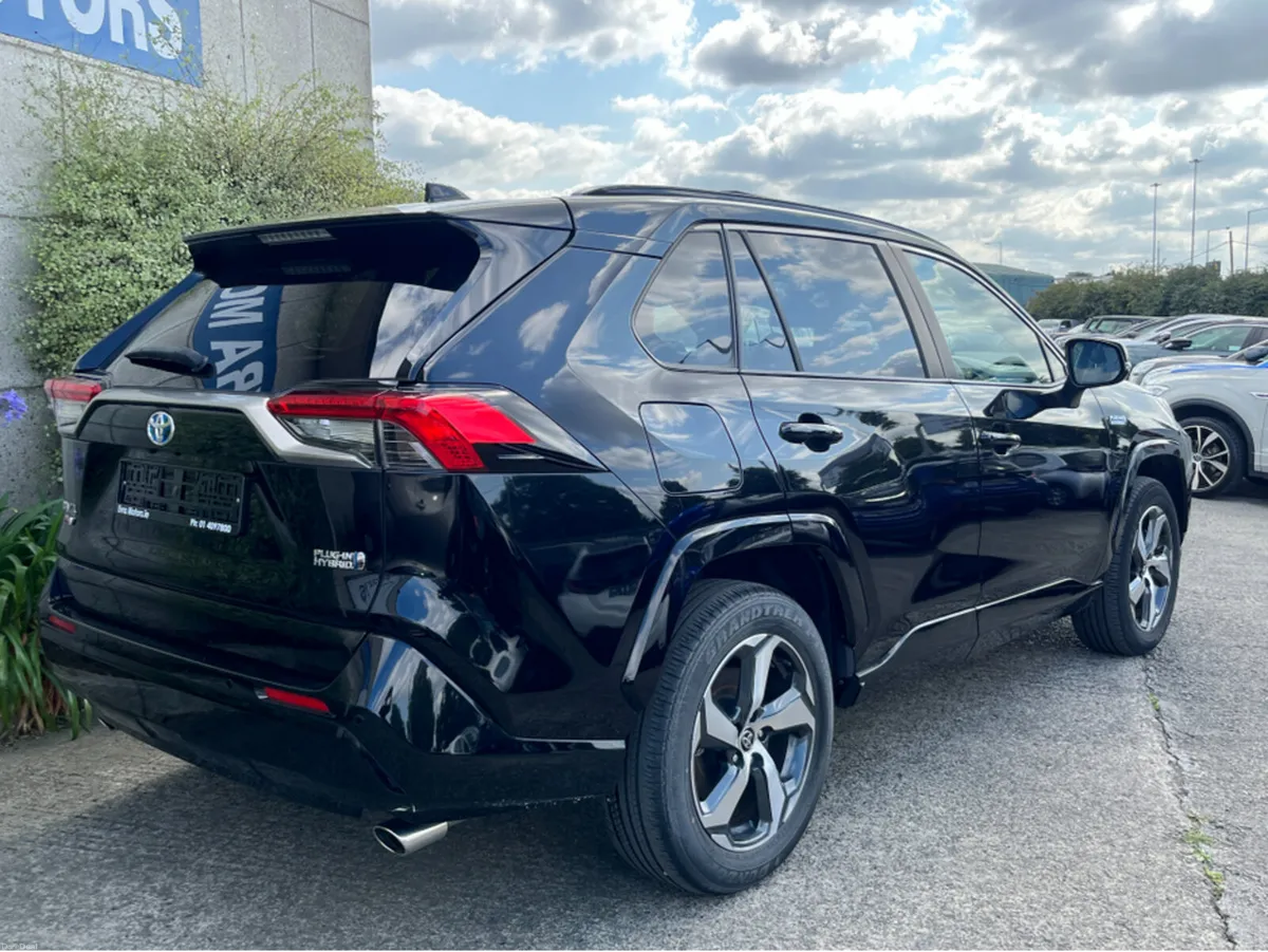 Toyota RAV4 G PLUG IN HYBRID AUTOMATIC 2.5 PETROL - Image 6