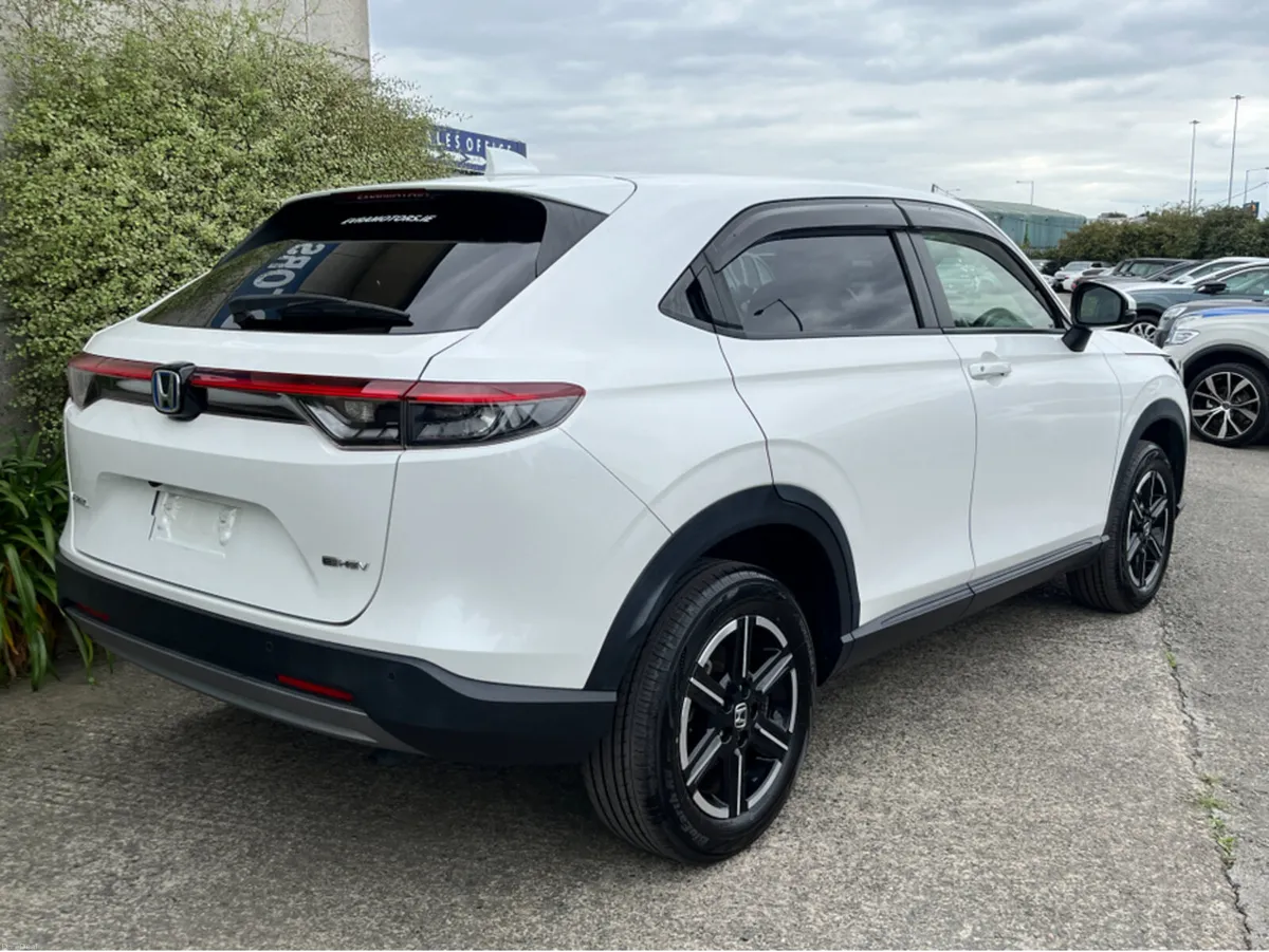 Honda Vezel HR-V X HYBRID AUTOMATIC 1.5 PETROL //K - Image 4