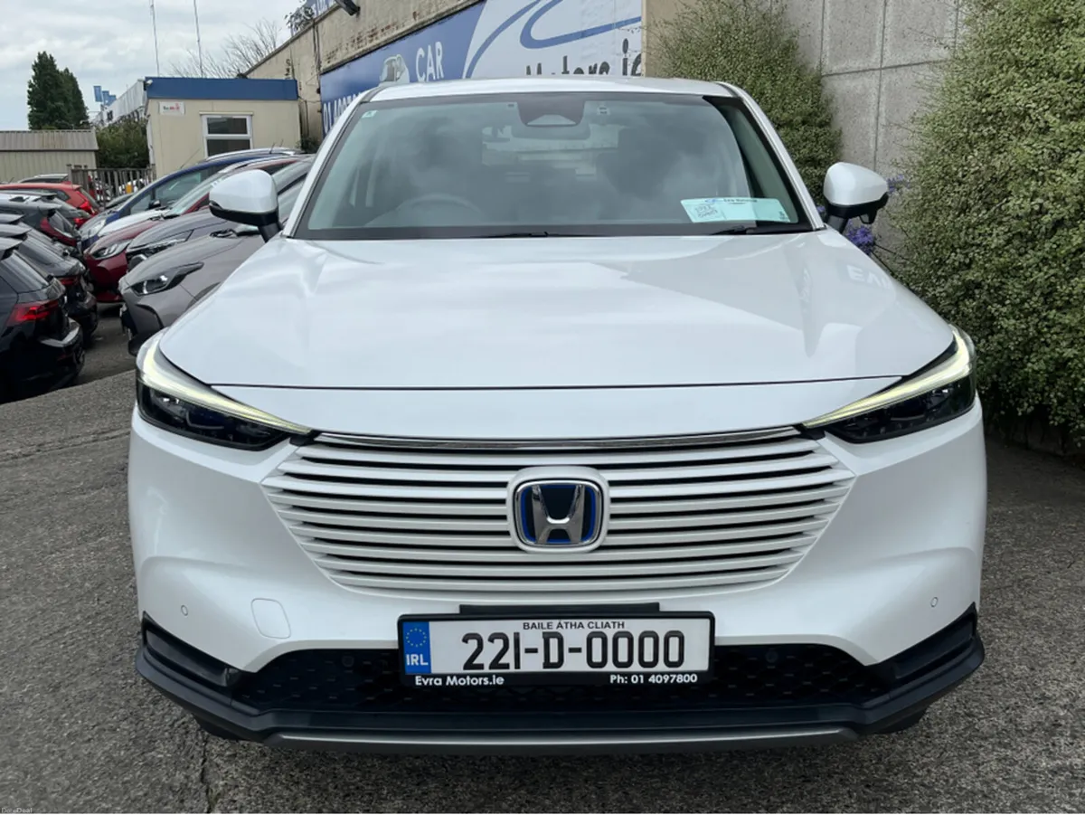 Honda Vezel HR-V X HYBRID AUTOMATIC 1.5 PETROL //K - Image 2