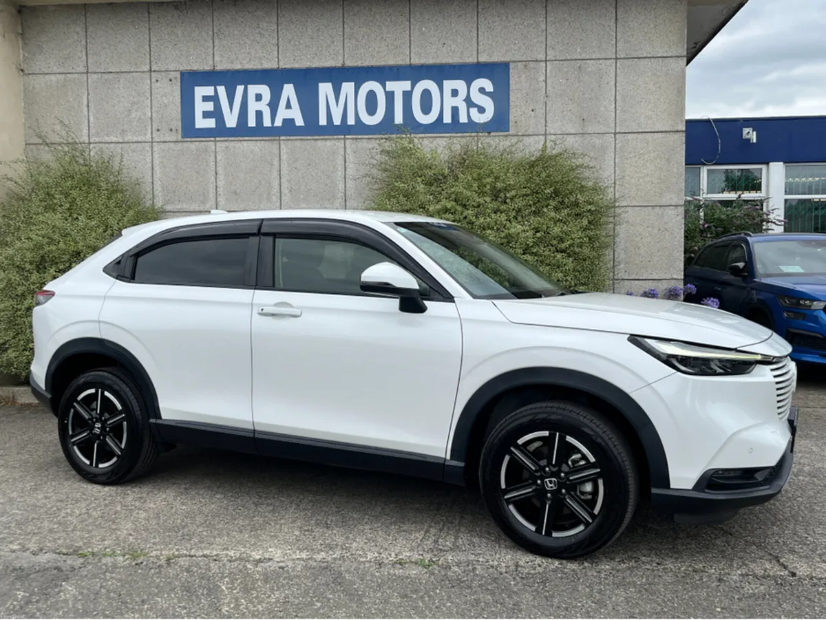 Honda Vezel HR-V X HYBRID AUTOMATIC 1.5 PETROL //K - Image 3