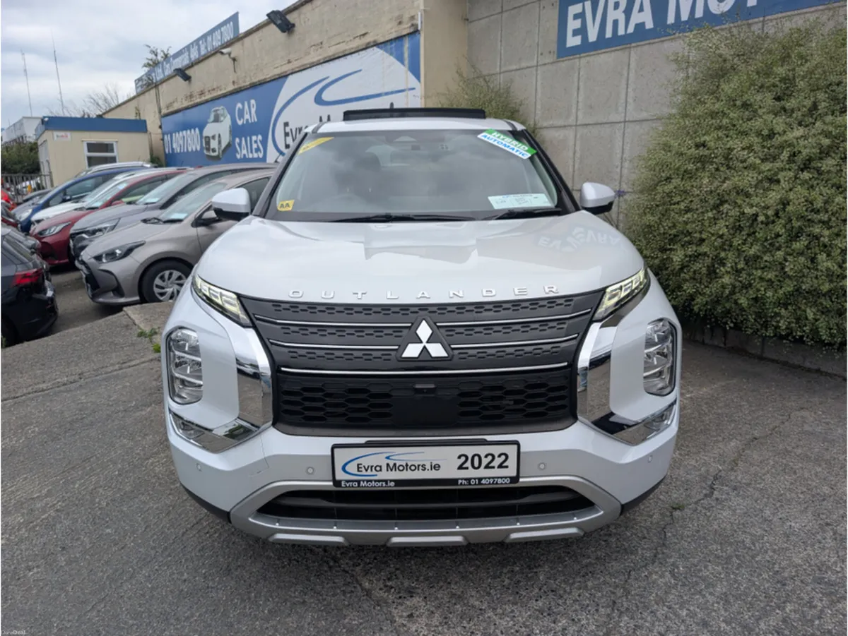 Mitsubishi Outlander 7 SEATER G 4WD PHEV HYBRID 2. - Image 2